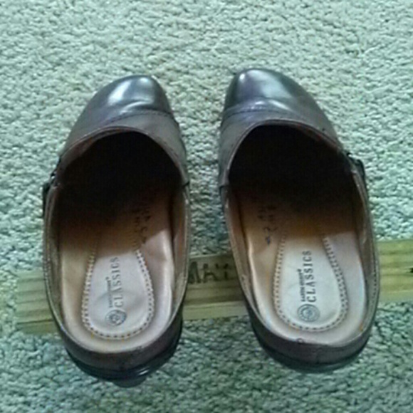 Earth Spirit Classics Slip On Shoes - Picture 5 of 6